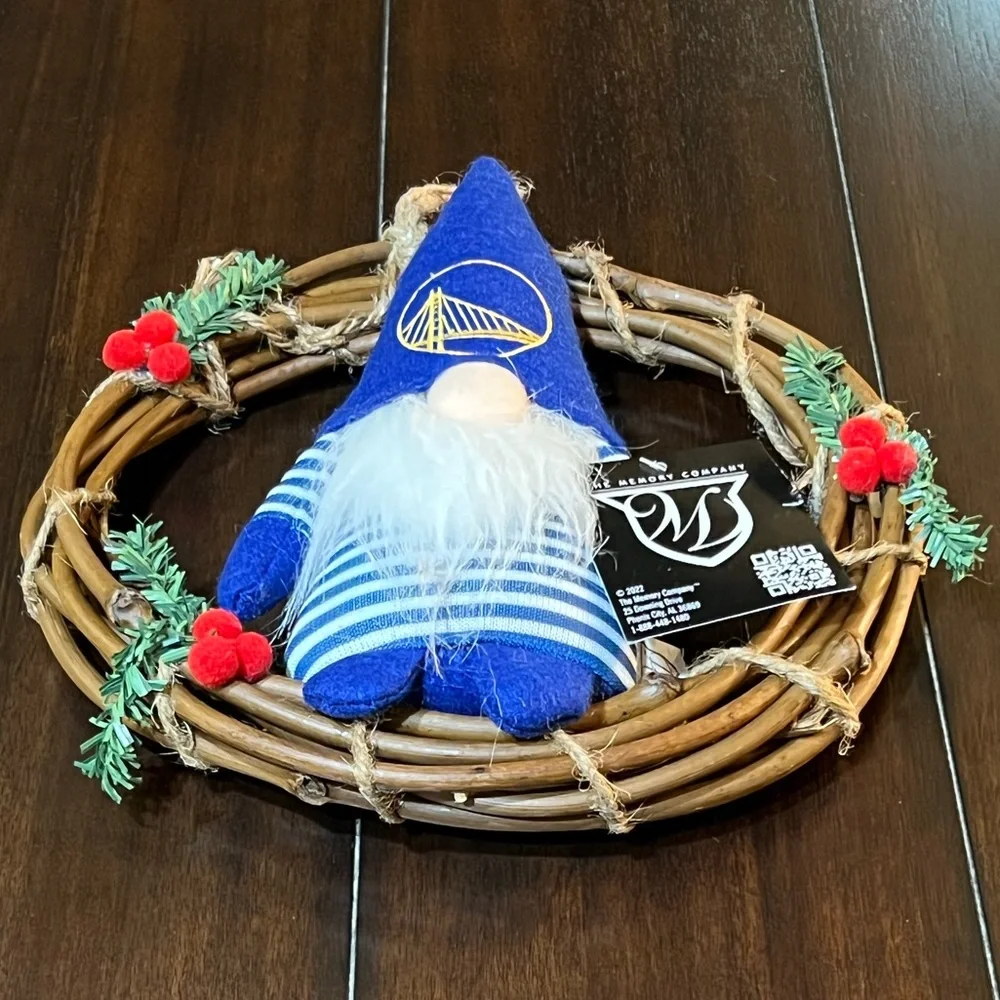 NWT The Memory Company 10” Golden State Warriors GSW NBA Christmas Wreath Gnome